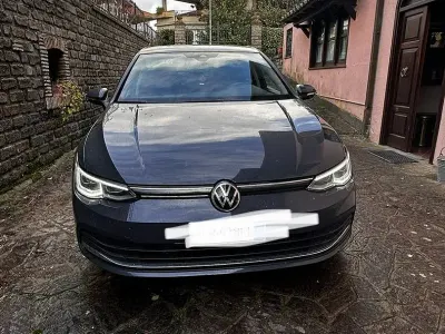 Usata VW Golf VIII Style 130 CV (95 kW) 2020 Grigio Berlina