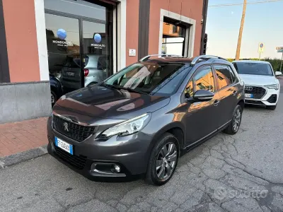 Usata Peugeot 2008 S 102 CV (75 kW) 2019 Grigio SUV