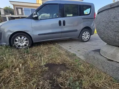 Usata Fiat Doblò 105 CV (77 kW) 2012 Monovolume