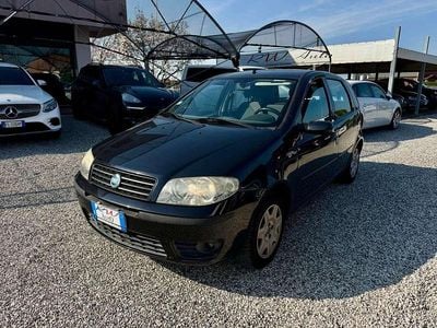 Usata Fiat Punto Dynamic 80 CV (58 kW) 2005 Nero Utilitaria