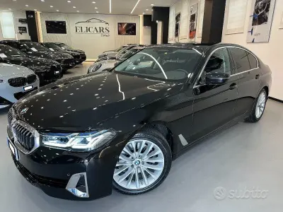 Usata BMW 520 Luxury Line 190 CV (139 kW) 2022 Nero metallizzato Berlina