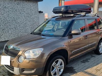 Käytetty Skoda Yeti 110 HP (80 kW) 2013 Ruskea Katumaasturi