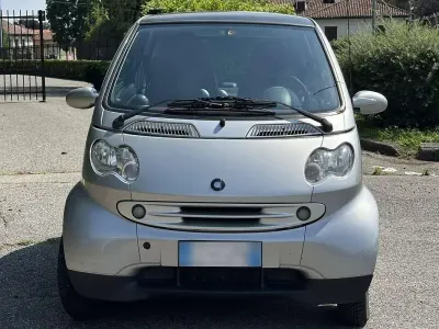 Usata Smart ForTwo Coupé 61 CV (44 kW) 2006 Argento Coupé