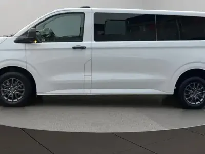 Usata VW Caravelle 149 CV (109 kW) 2025 Bianco Furgone
