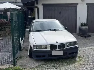 Usata BMW 320 150 CV (110 kW) 1991 Grigio Berlina