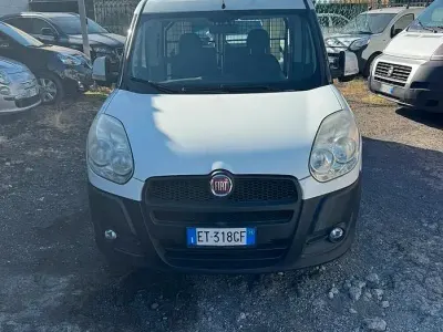 Usata Fiat Doblò 90 CV (66 kW) 2014 Bianco Monovolume