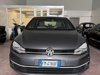 Używany VW Golf VII Highline 116 KM (85 kW) 2017 Szary Sedan/Limuzyna