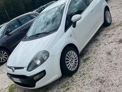 Usata Fiat Punto Evo 69 CV (50 kW) 2011 Bianco Utilitaria