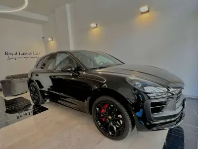 Usata Porsche Macan 441 CV (324 kW) 2024 Black schwarz SUV
