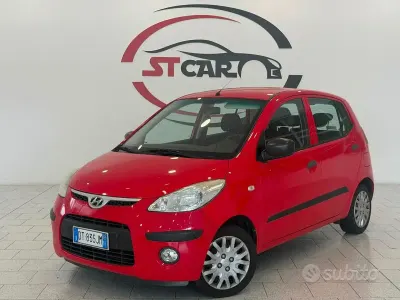 Usata Hyundai i10 Active 66 CV (48 kW) 2009 Rosso Utilitaria