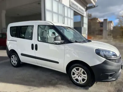 Usata Fiat Doblò Easy 95 CV (69 kW) 2020 Bianco Monovolume