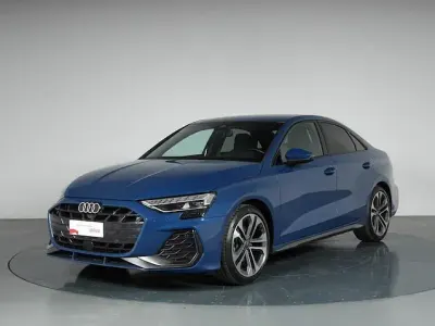Usata Audi A3 S-Line 150 CV (110 kW) 2024 Blu ascari metallizzato Berlina
