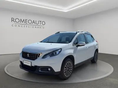 Usata Peugeot 2008 Active 82 CV (60 kW) 2019 Bianco SUV
