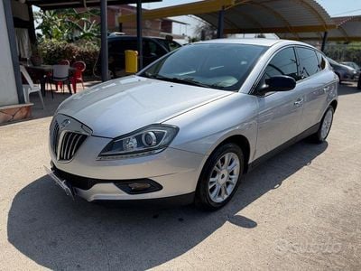 Usata Lancia Delta 120 CV (88 kW) 2009 Grigio Utilitaria