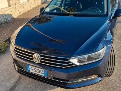 Usata VW Passat 120 CV (88 kW) 2015 Bluazzurro Station wagon