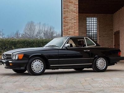 Usata Mercedes 560 230 CV (169 kW) 1986 Nero Berlina