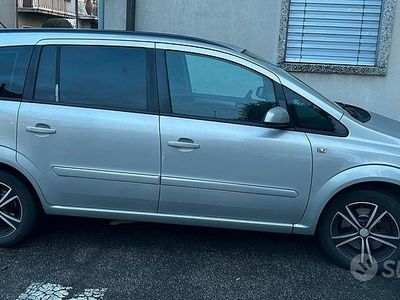 Occasion Opel Zafira 97 ch (71 kW) 2009 Gris Monospace