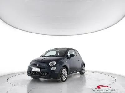 Käytetty Fiat 500 Lounge 69 HP (50 kW) 2018 Sininen Viistoperä
