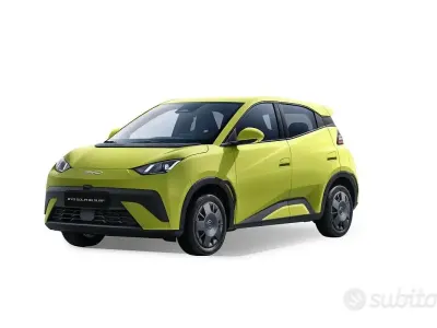 Nuova BYD Dolphin Surf Comfort 60 kW (82 CV) 2026 Grigio Utilitaria