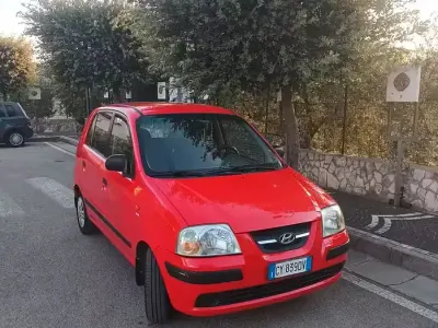 Usata Hyundai Atos 63 CV (46 kW) 2005 Rosso Utilitaria