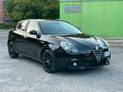 Usata Alfa Romeo Giulietta 105 CV (77 kW) 2015 Nero Utilitaria