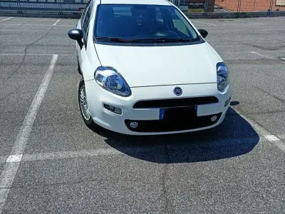 Occasion Fiat Punto Lounge 95 ch (69 kW) 2017 Blanc Citadine