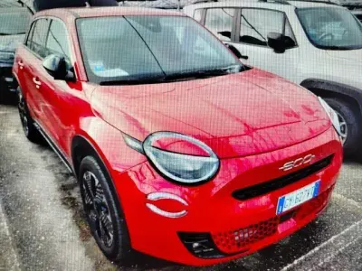 Usata Fiat 600 La Prima 135 CV (99 kW) 2025 Rosso SUV