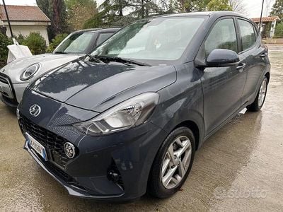 Usata Hyundai i10 67 CV (49 kW) 2022 Grigio Utilitaria