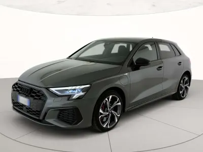 Usata Audi A3 S-Line 245 CV (180 kW) 2023 Grigio daytona perlato Berlina