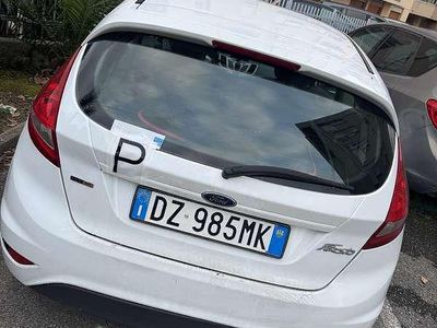 Usata Ford Fiesta Ghia 90 CV (66 kW) 2009 Utilitaria