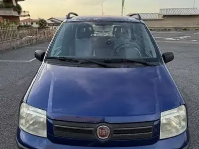 Usata Fiat Panda Emotion 60 CV (44 kW) 2008 Blu/azzurro Utilitaria