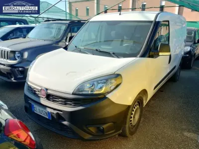 Usata Fiat Doblò Business 120 CV (88 kW) 2022 Bianco Monovolume