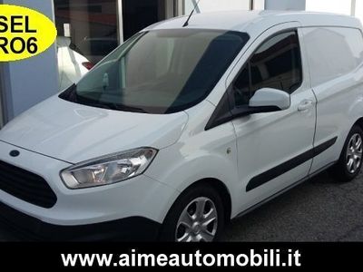 Usata Ford Transit Courier Trend 95 CV (69 kW) 2018 Bianco pastello Furgone