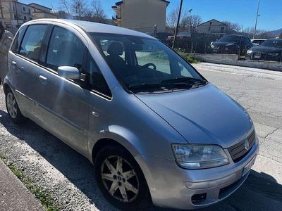 Usata Fiat Idea Emotion 90 CV (66 kW) 2007 Argento Monovolume