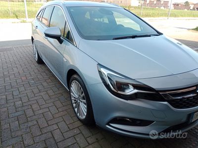 usata Opel Astra sport tourer innovation