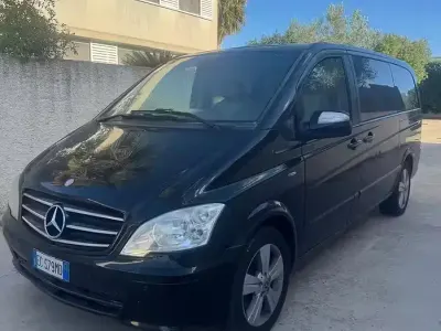 Usata Mercedes Viano 150 CV (110 kW) 2010 Nero Monovolume