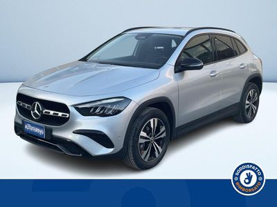 Argento metallizzato Usata 2025 Mercedes GLA200 Advanced SUV | 40.550 € (Buon prezzo)