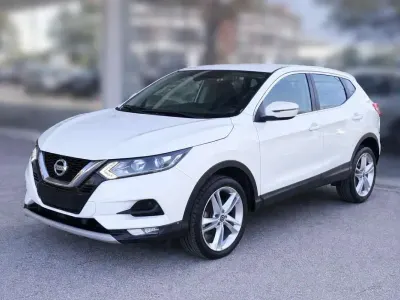 Usata Nissan Qashqai N-Motion 140 CV (102 kW) 2020 Bianco SUV