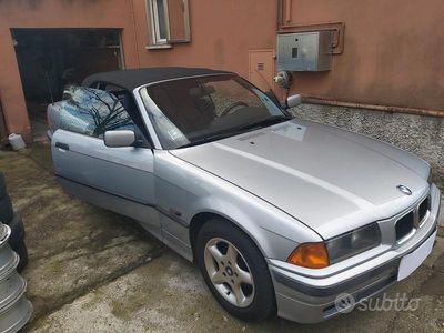 Usata BMW 318 Cabriolet 116 CV (85 kW) 1996 Grigio Cabrio