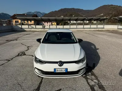 Usata VW Golf VIII Edition 150 CV (110 kW) 2019 Bianco Berlina