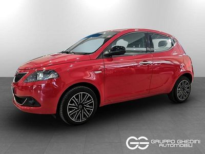 Usata Lancia Ypsilon Gold 69 CV (50 kW) 2022 Rosso rosso Utilitaria
