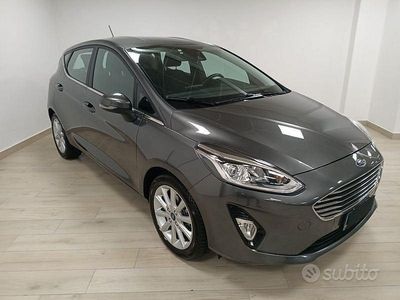 Usata Ford Fiesta Titanium 120 CV (88 kW) 2018 Grigio Utilitaria