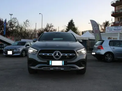 Usata Mercedes GLA250 160 CV (117 kW) 2022 Grigio SUV