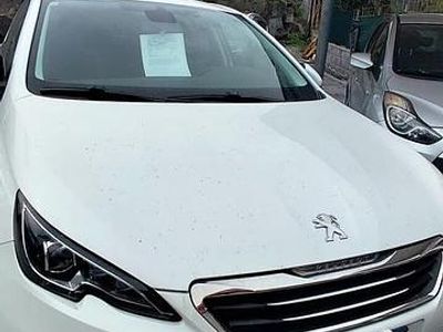 Usata Peugeot 308 Allure 119 CV (87 kW) 2017 Bianco Berlina