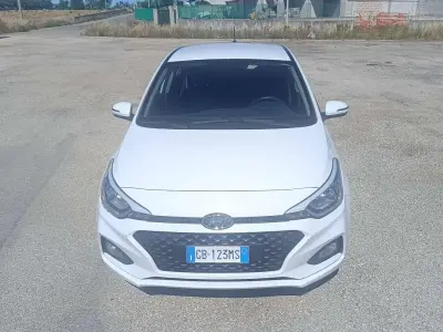 Usata Hyundai i20 84 CV (61 kW) 2020 Bianco Utilitaria