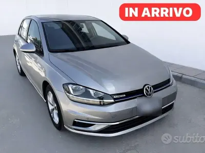 Usata VW Golf VII Business 131 CV (96 kW) 2019 Grigio Berlina