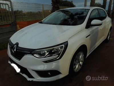 Usata Renault Mégane IV LIMITED 110 CV (80 kW) 2018 Bianco Berlina