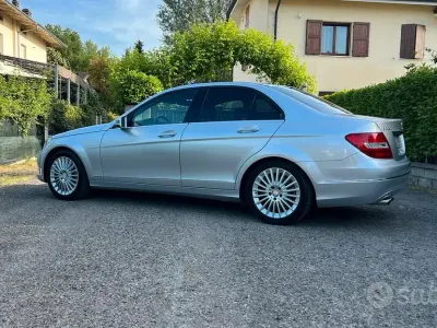 Usata Mercedes C220 170 CV (125 kW) 2014 Grigio Berlina
