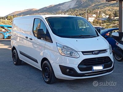 Usata Ford Tourneo Trend 130 CV (95 kW) 2016 Bianco Monovolume