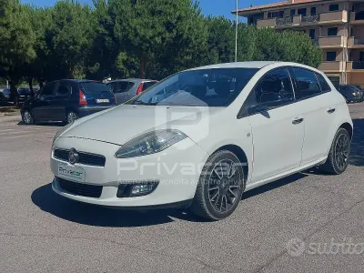 Usata Fiat Bravo Easy 105 CV (77 kW) 2013 Bianco Utilitaria